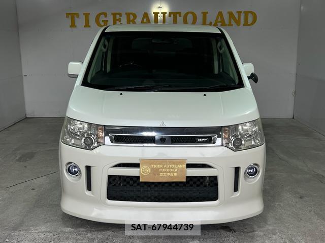 Mitsubishi DELICA 2008-12 8011267-11