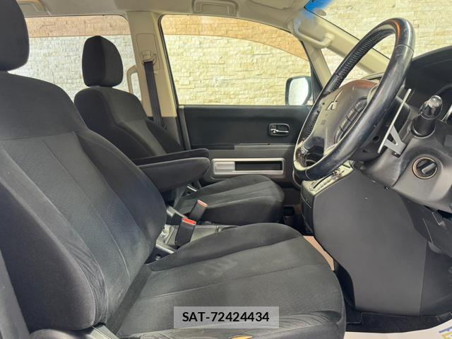 Mitsubishi DELICA 2013-02 8011480-7