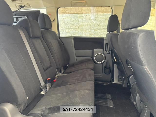 Mitsubishi DELICA 2013-02 8011480-9