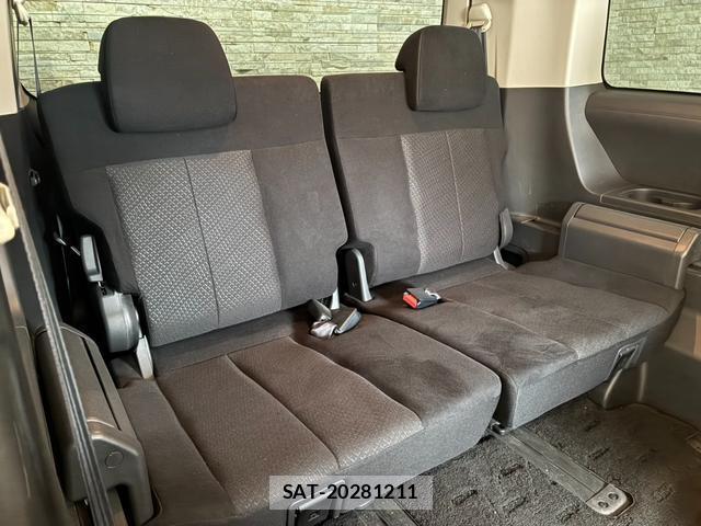 Mitsubishi DELICA 2013-01 8011482-11