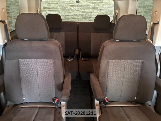 Mitsubishi DELICA 2013-01 8011482-13