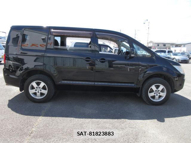 Mitsubishi DELICA 2010-03 8011492-3