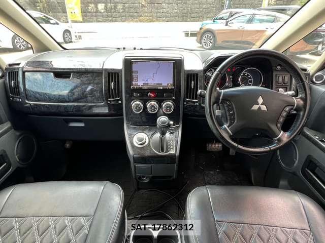 Mitsubishi DELICA 2010-01 8011701-2