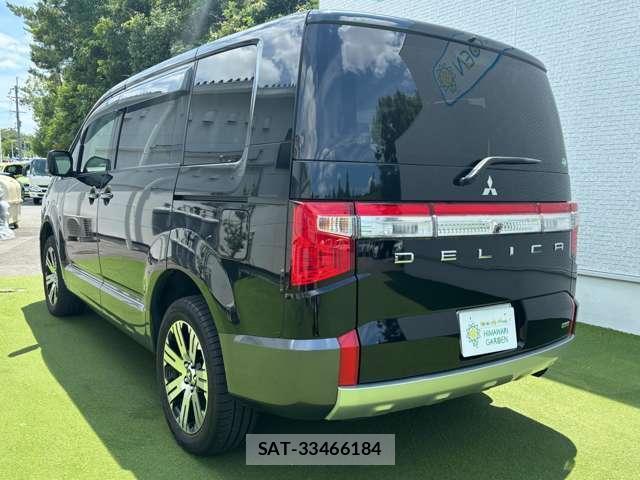 Mitsubishi DELICA 2020-12 8011766-3