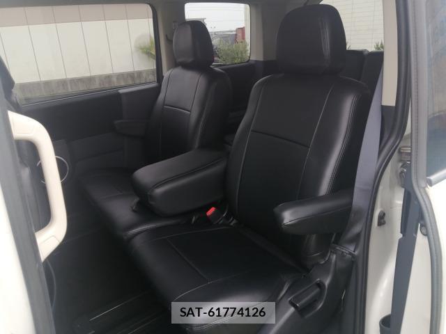 Mitsubishi DELICA 2010-11 8011795-12