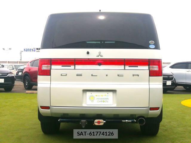 Mitsubishi DELICA 2010-11 8011795-17