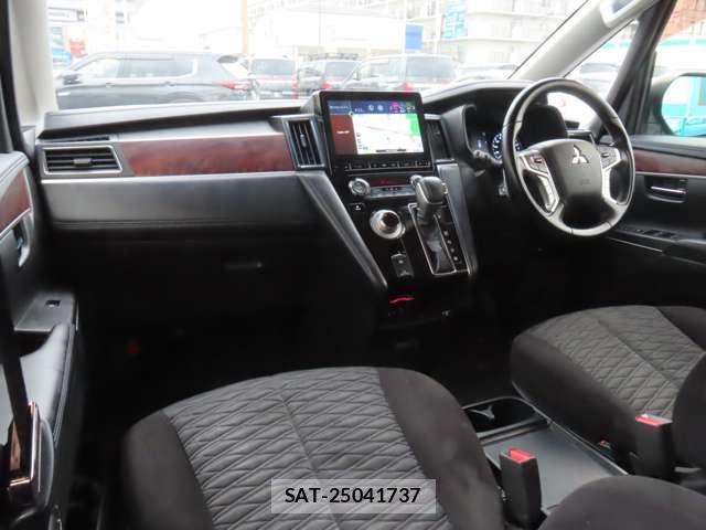 Mitsubishi DELICA 2019-04 8012031-11