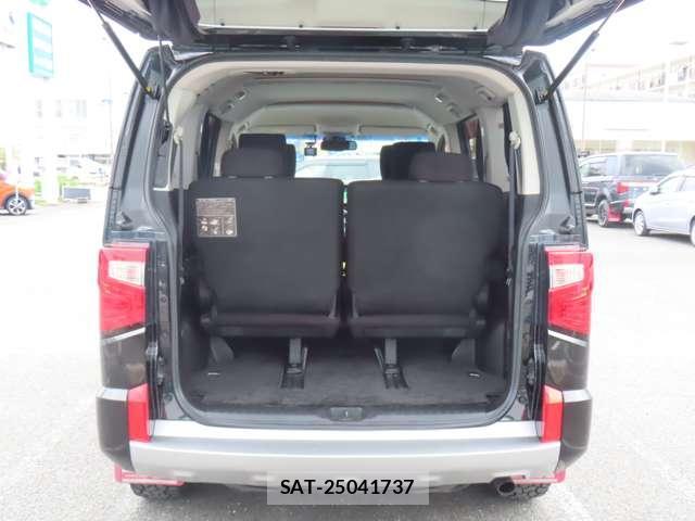 Mitsubishi DELICA 2019-04 8012031-12