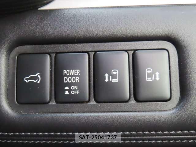 Mitsubishi DELICA 2019-04 8012031-13