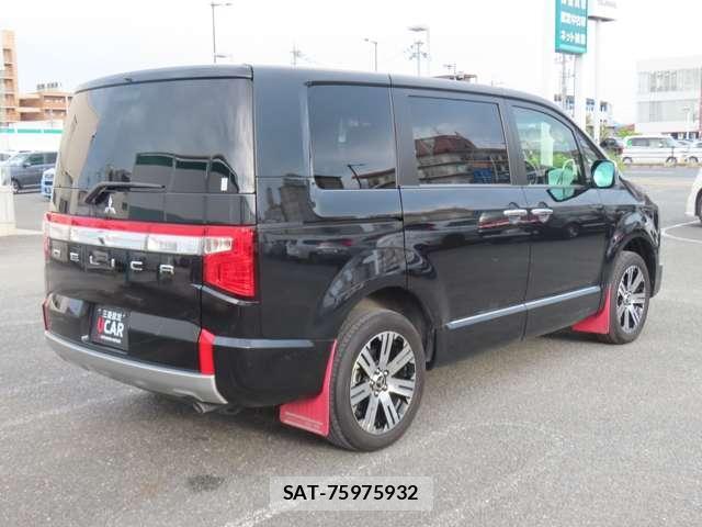 Mitsubishi DELICA 2023-01 8012032-1