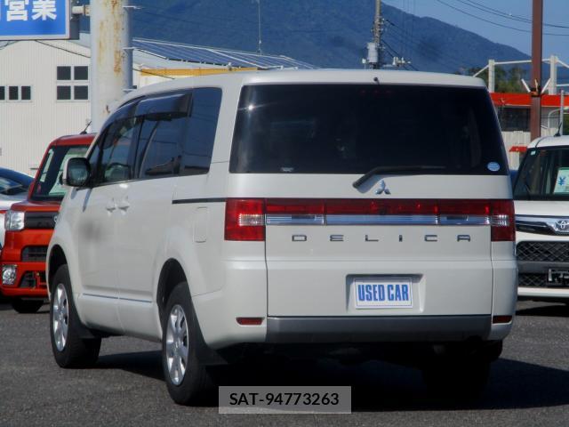 Mitsubishi DELICA 2019-05 8012039-1
