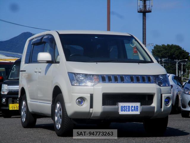 Mitsubishi DELICA 2019-05 8012039-13