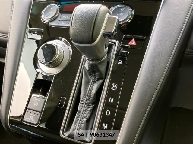 Mitsubishi DELICA 2021-04 8012152-17