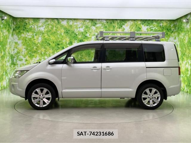 Mitsubishi DELICA 2019-02 8012169-1