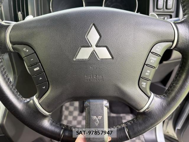 Mitsubishi DELICA 2013-05 8012181-14