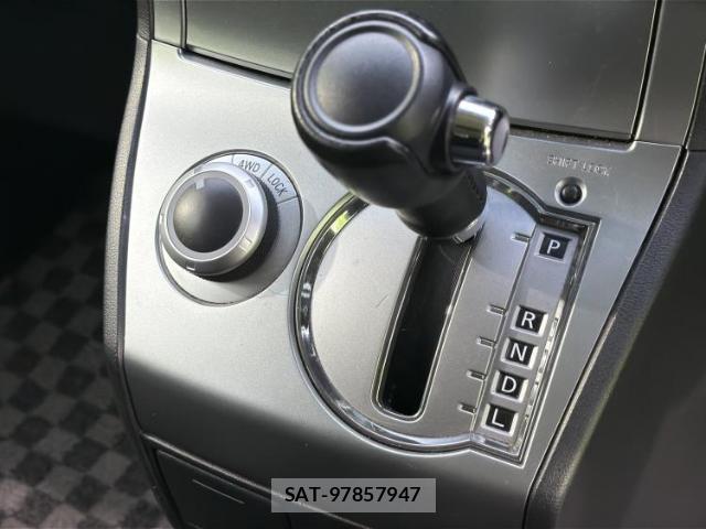 Mitsubishi DELICA 2013-05 8012181-17