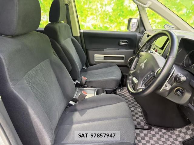Mitsubishi DELICA 2013-05 8012181-4