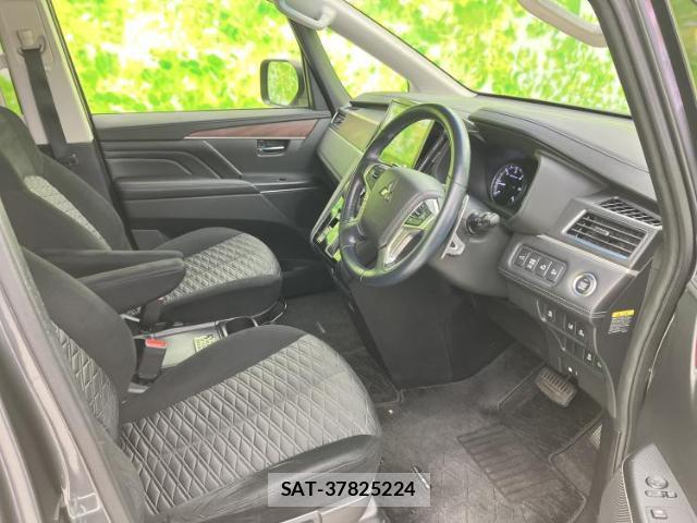 Mitsubishi DELICA 2019-03 8012204-3