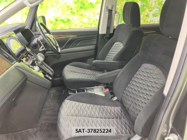 Mitsubishi DELICA 2019-03 8012204-6