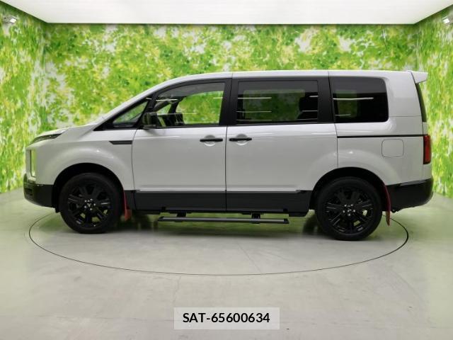 Mitsubishi DELICA 2024-01 8012249-1