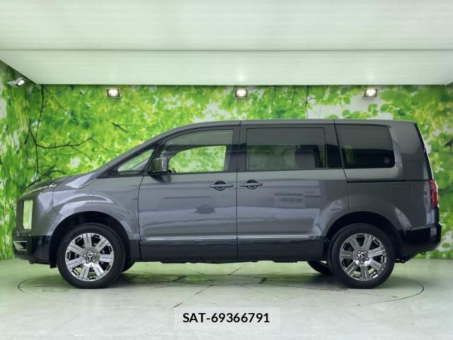 Mitsubishi DELICA 2021-04 8012296-1
