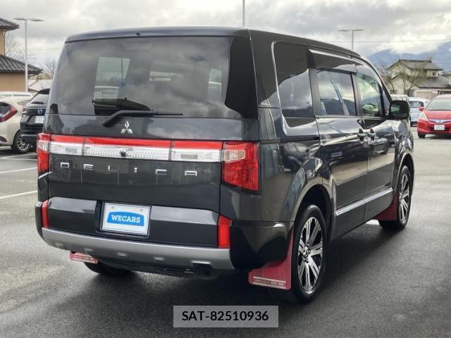 Mitsubishi DELICA 2022-02 8012362-2