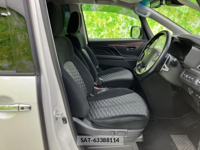 Mitsubishi DELICA 2021-09 8012396-3