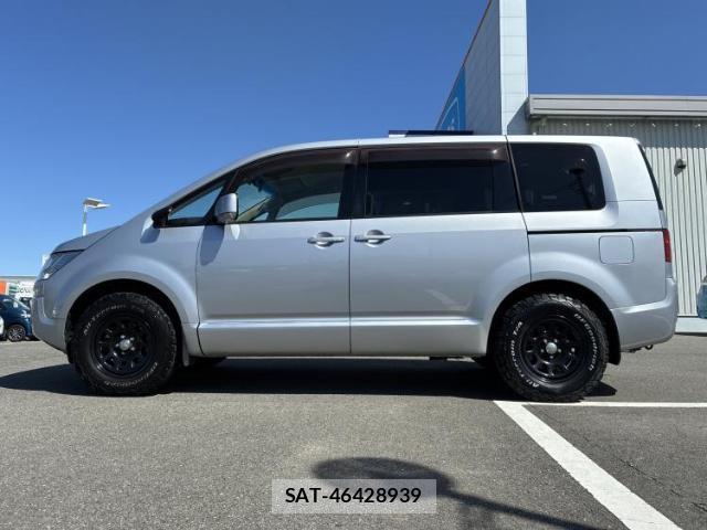 Mitsubishi DELICA 2015-10 8012405-1