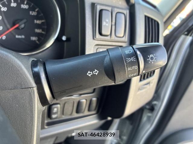 Mitsubishi DELICA 2015-10 8012405-15