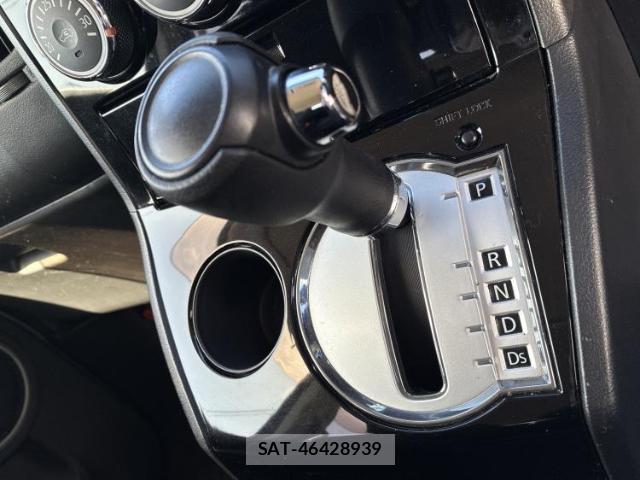 Mitsubishi DELICA 2015-10 8012405-17