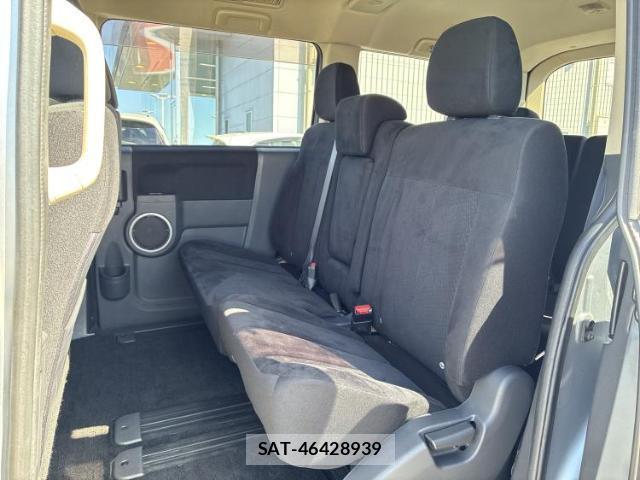 Mitsubishi DELICA 2015-10 8012405-4