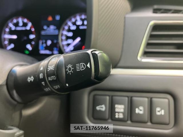 Mitsubishi DELICA 2020-03 8012421-15