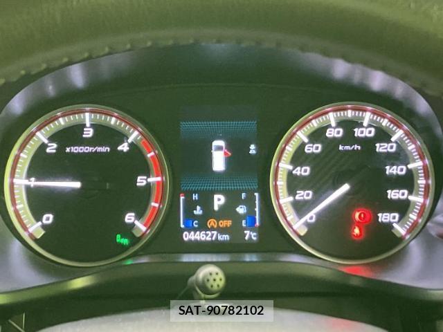 Mitsubishi DELICA 2023-02 8012438-13
