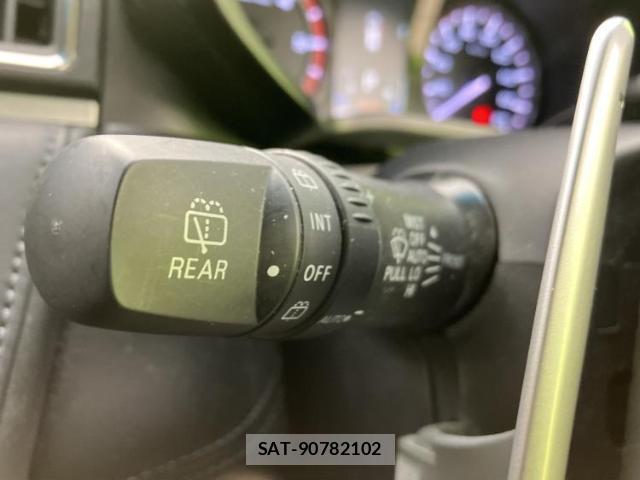 Mitsubishi DELICA 2023-02 8012438-16