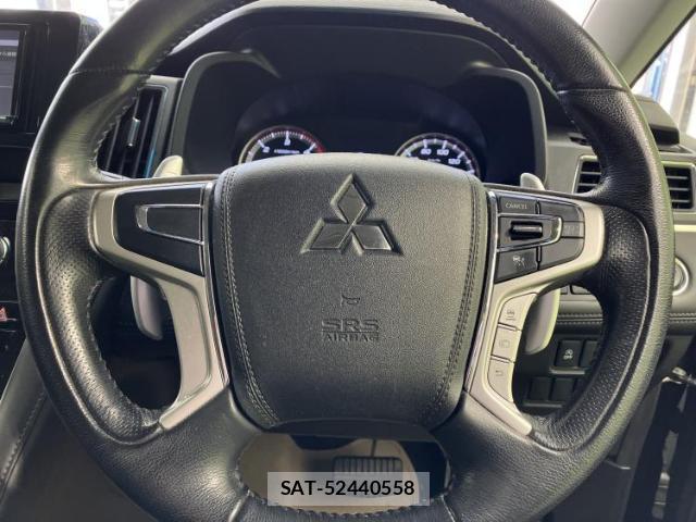 Mitsubishi DELICA 2019-03 8012452-13