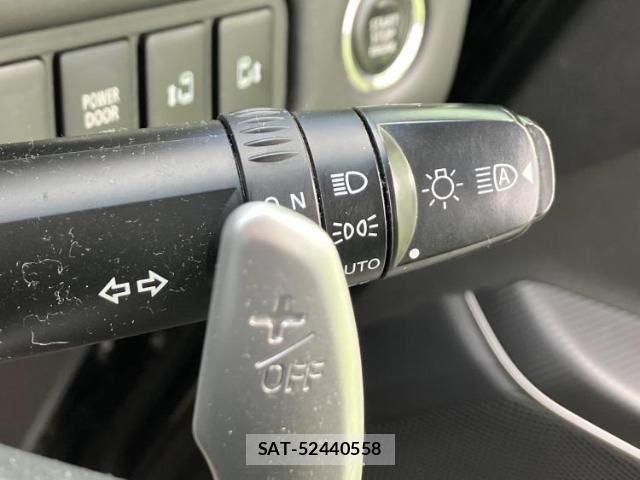 Mitsubishi DELICA 2019-03 8012452-14