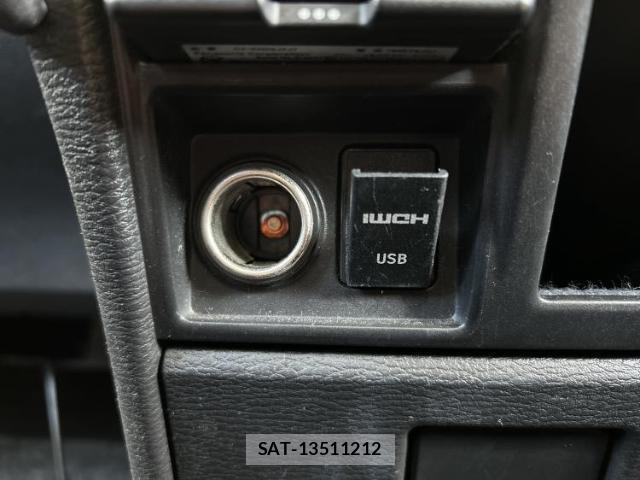 Mitsubishi DELICA 2021-09 8012458-15