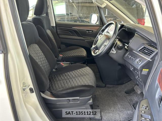 Mitsubishi DELICA 2021-09 8012458-3