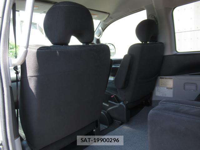 Mitsubishi DELICA 2006-06 8006813-17