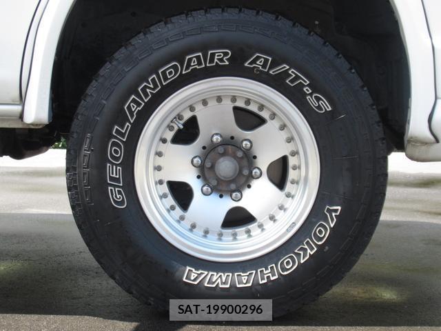 Mitsubishi DELICA 2006-06 8006813-9