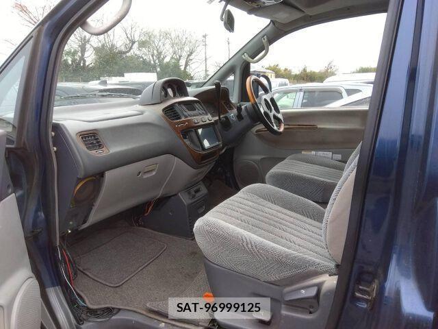 Mitsubishi DELICA 2001-02 8009945-5