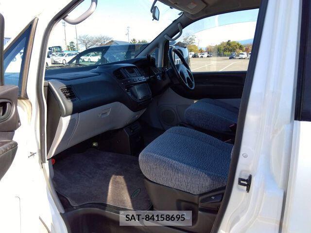 Mitsubishi DELICA 2004-05 8009956-2