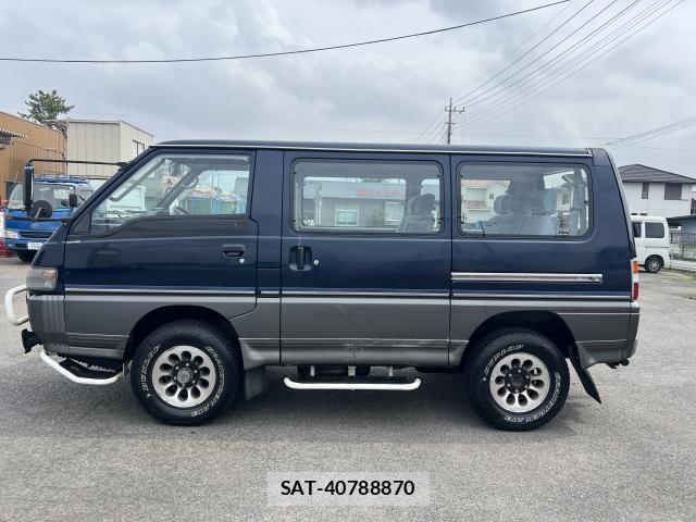 Mitsubishi DELICA 1995-03 8002982-12