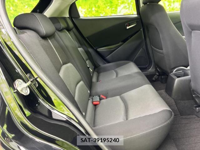 Mazda DEMIO 2019-06 7802091-4