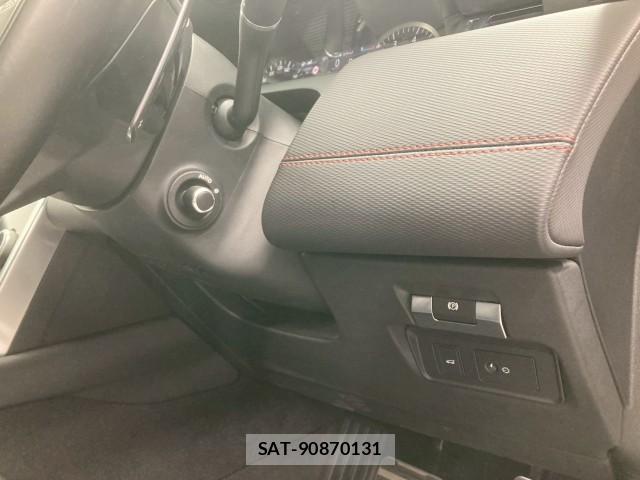 Land Rover DISCOVERY 2024-06 8006489-13