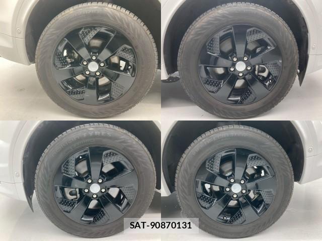 Land Rover DISCOVERY 2024-06 8006489-19