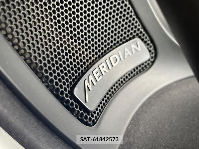 Land Rover DISCOVERY 2019-06 8009577-4
