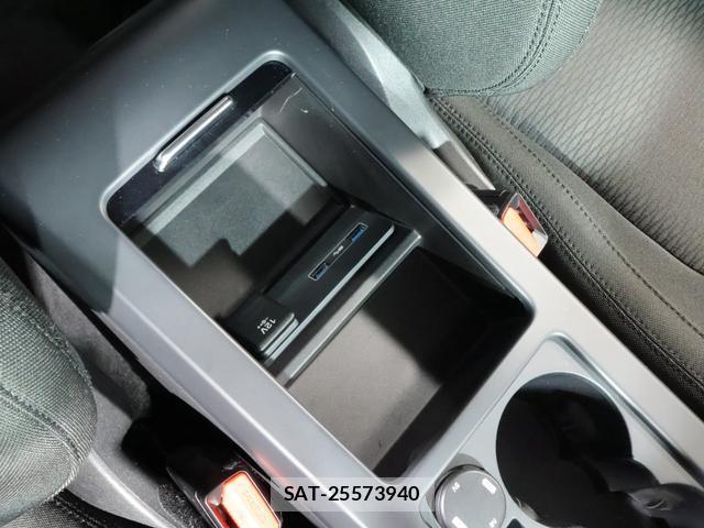 Land Rover DISCOVERY 2017-01 8010419-18