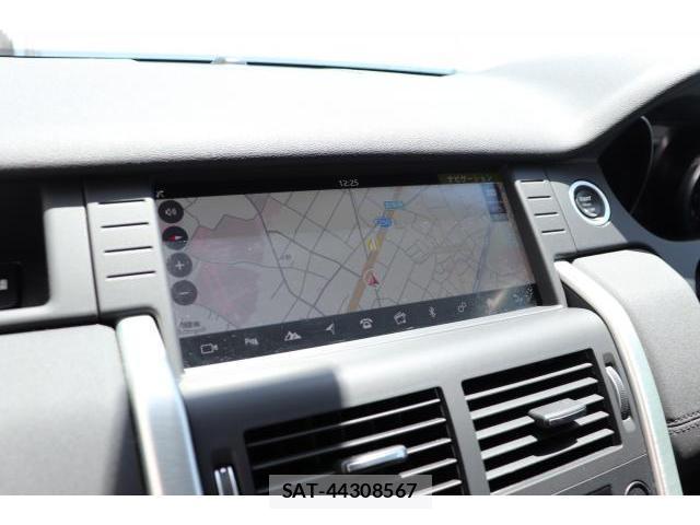 Land Rover DISCOVERY 2017-06 8010700-18