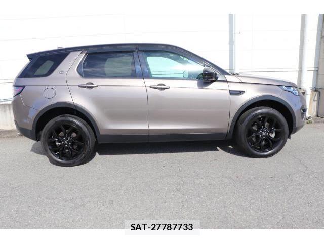 Land Rover DISCOVERY 2017-03 8010707-3